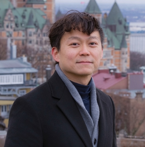Assoc. Prof. Dr. Thammathip Piumsomboon