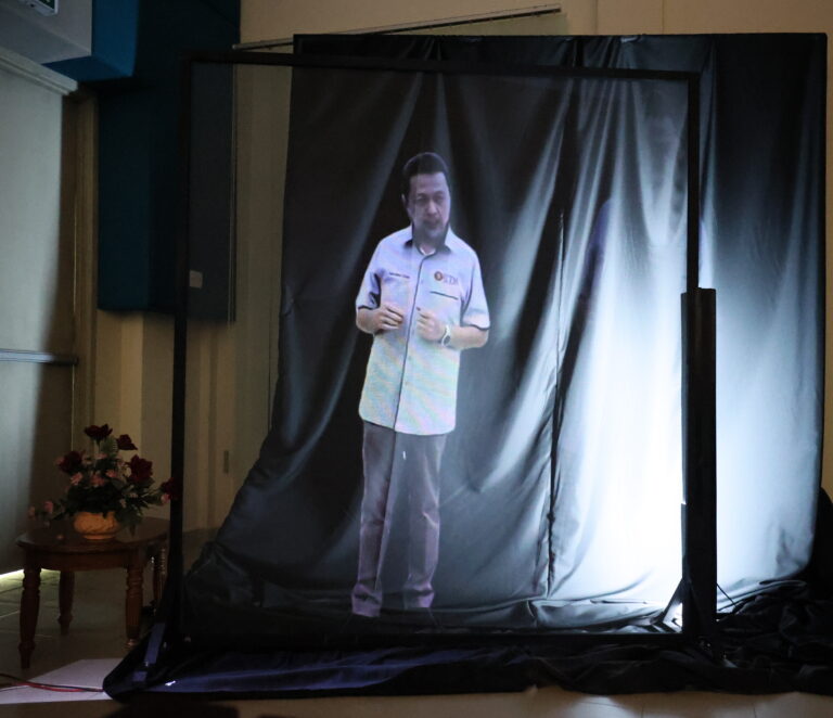 Holo Professor: UTM’s first home-grown real-time holographic telepresence technology