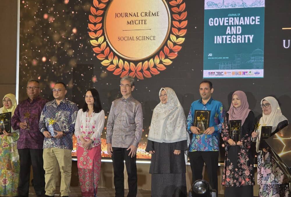 Sains Humanika dan MJCE ungguli pengiktirafan Malaysia Scopus Research Star Award