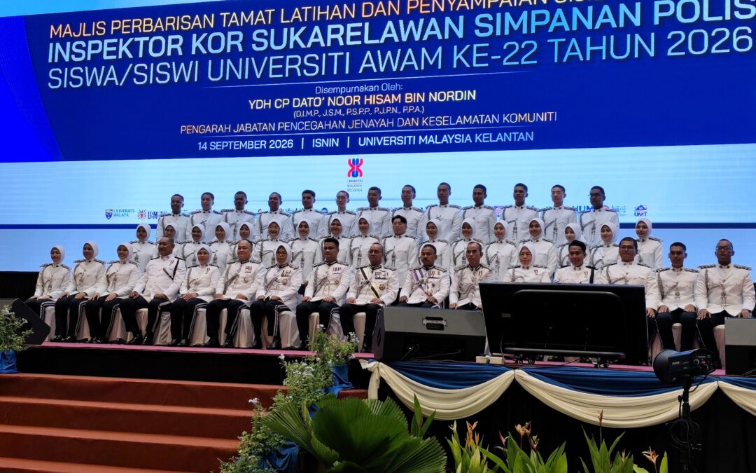 36 pelatih Kor SUKSIS UTM ditauliah sebagai Inspektor Kor Sukarelawan Simpanan Polis